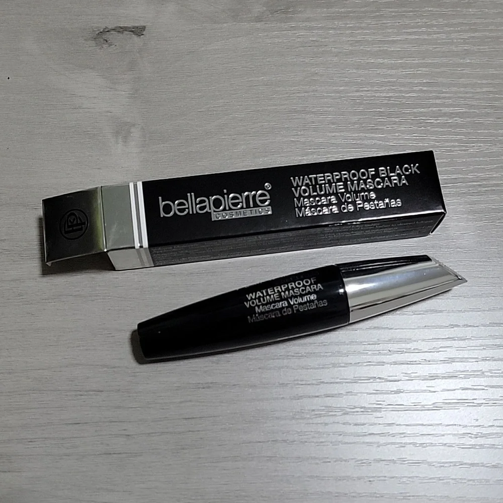 Bellapierre Cosmetics Waterproof Black Volume Mascara 9ml - Picture 1 of 4